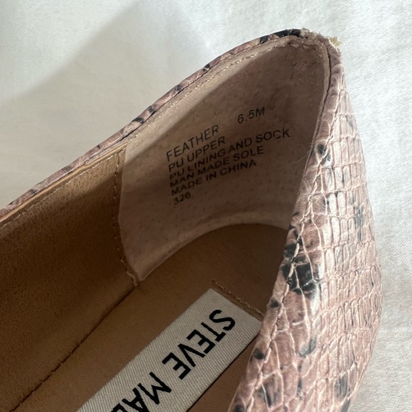 Steve Madden Point Toe Snake Skin Loafers - Size 6.5 - Picture 4 of 8